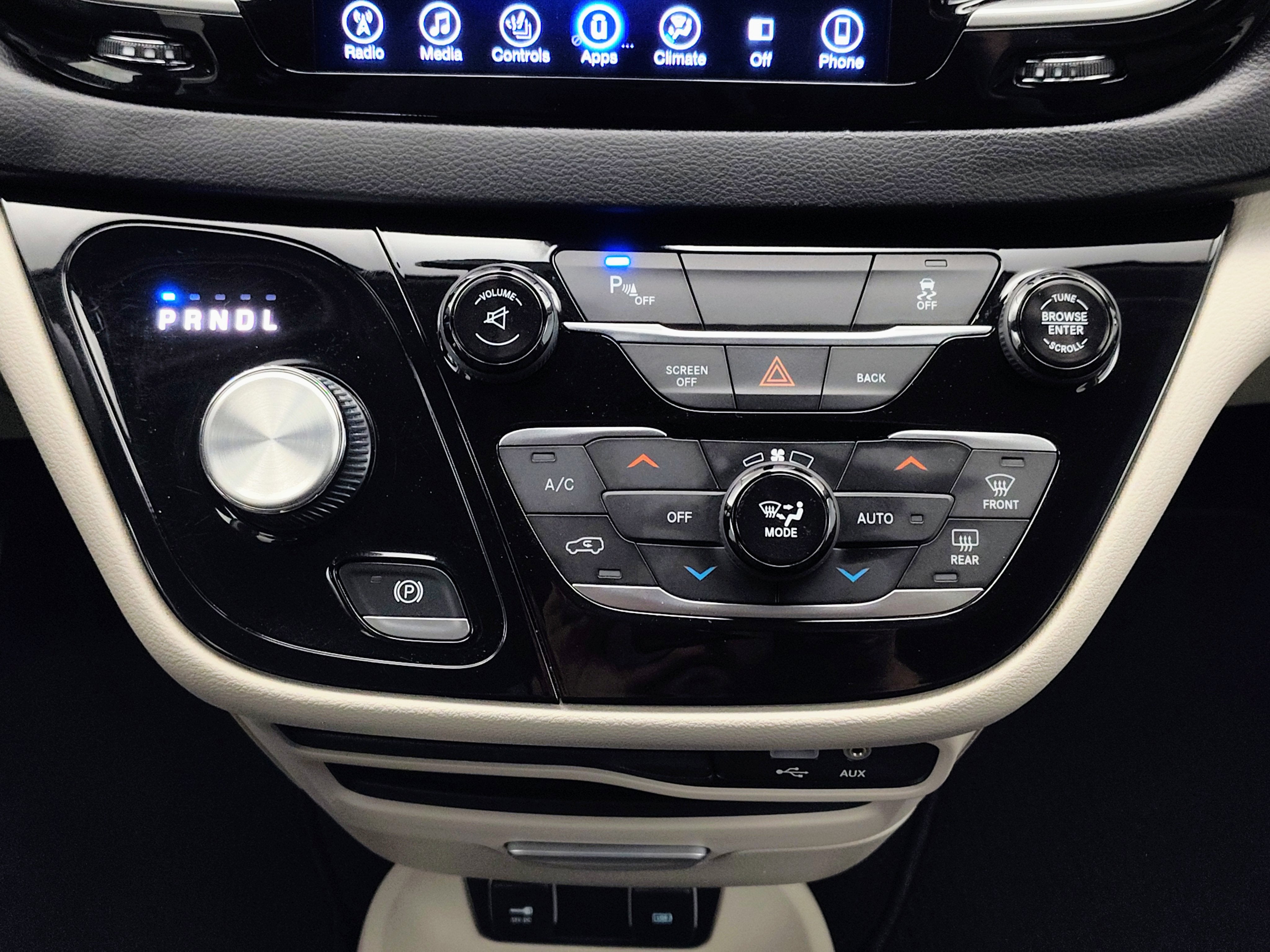 2017 Chrysler Pacifica Touring-L