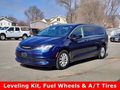 2017 Chrysler Pacifica Touring