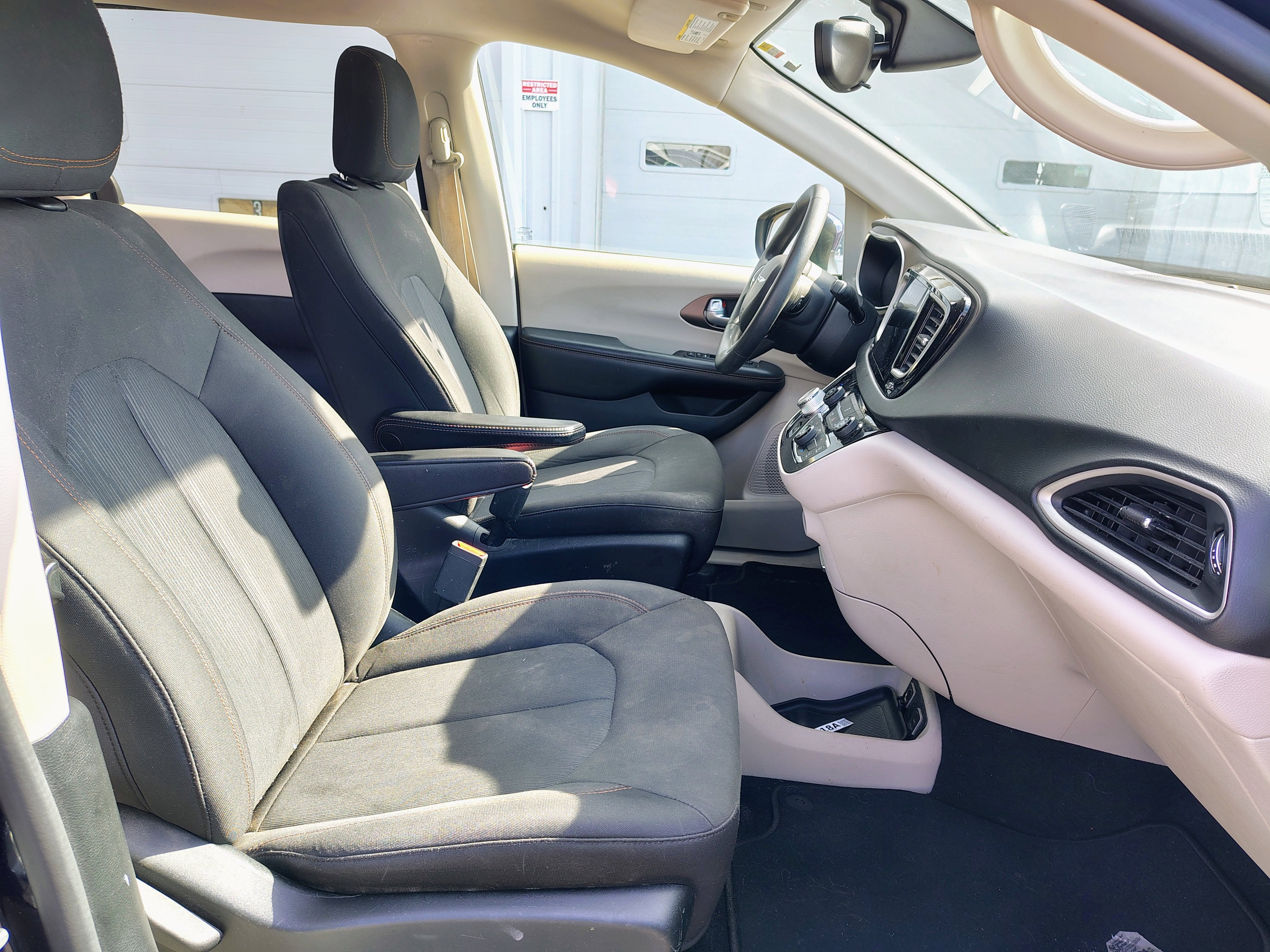 2017 Chrysler Pacifica Touring