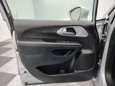 2022 Chrysler Pacifica Touring