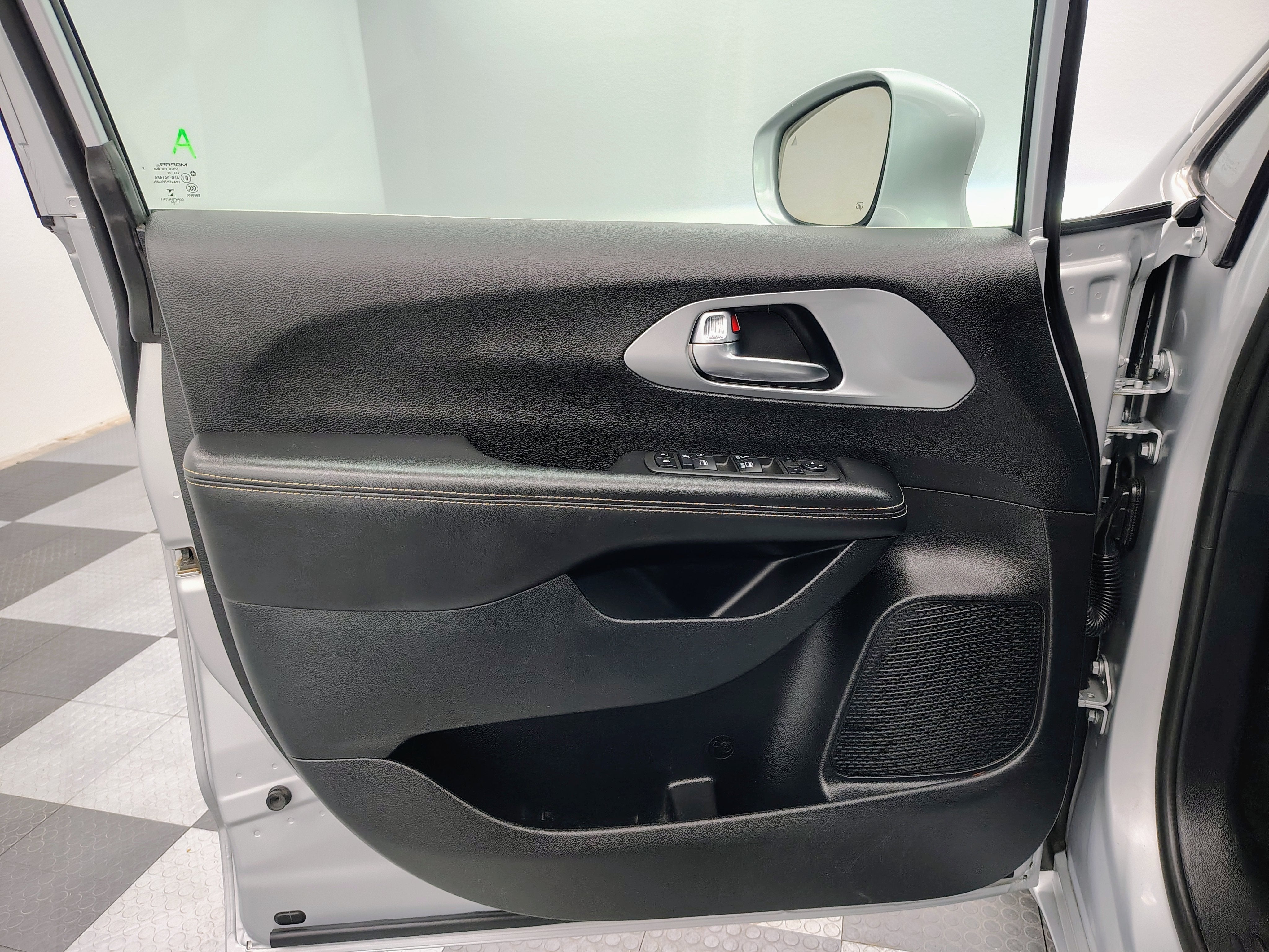 2022 Chrysler Pacifica Touring