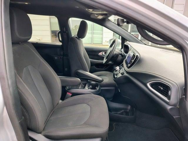 2022 Chrysler Pacifica Touring