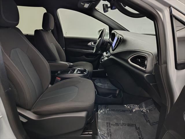 2022 Chrysler Pacifica Touring