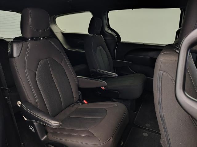 2022 Chrysler Pacifica Touring