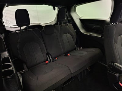 2022 Chrysler Pacifica Touring