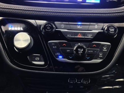 2022 Chrysler Pacifica Touring