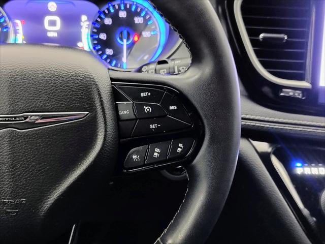 2022 Chrysler Pacifica Touring