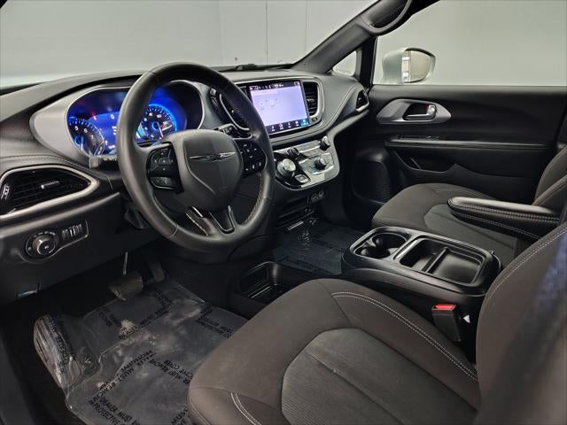 2022 Chrysler Pacifica Touring