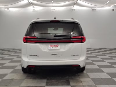 2025 Chrysler Pacifica Limited