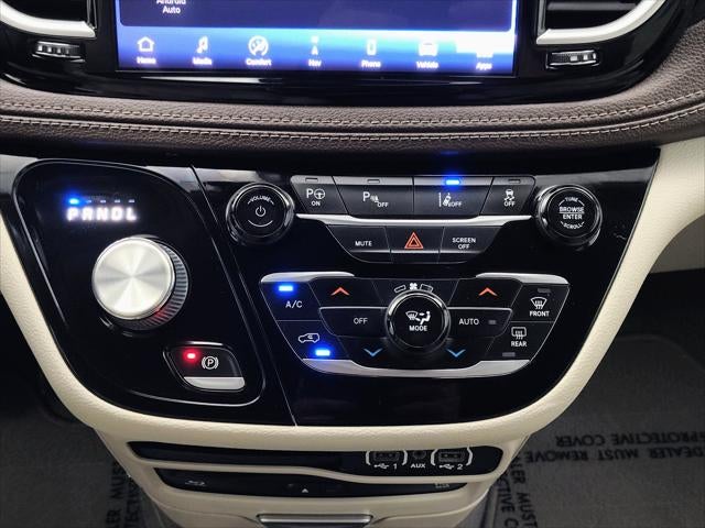 2021 Chrysler Pacifica Hybrid Touring L