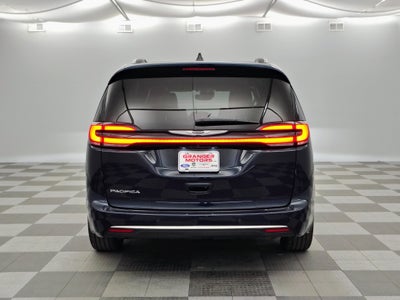 2024 Chrysler Pacifica Pinnacle