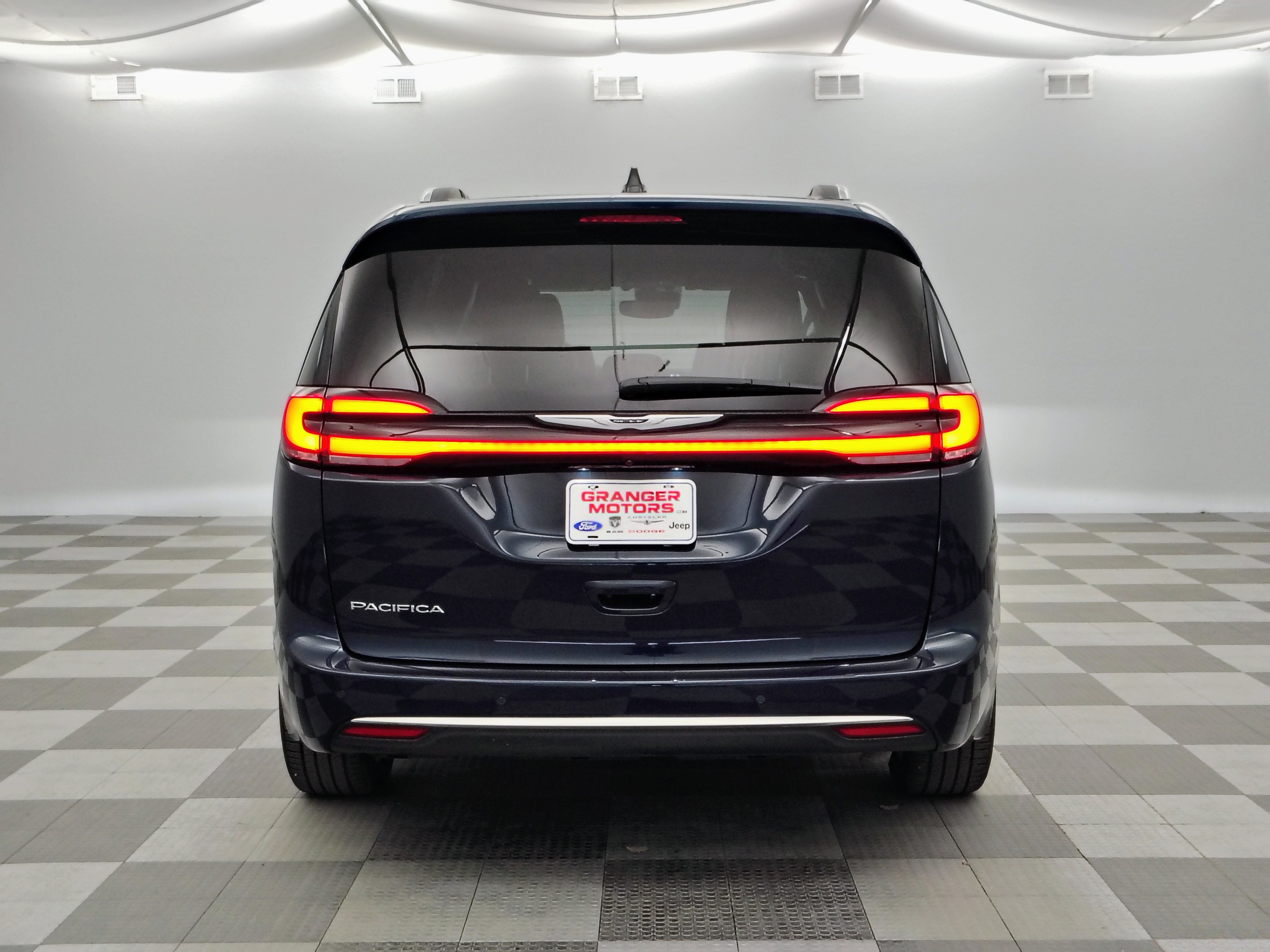2024 Chrysler Pacifica Pinnacle