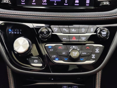 2024 Chrysler Pacifica Pinnacle