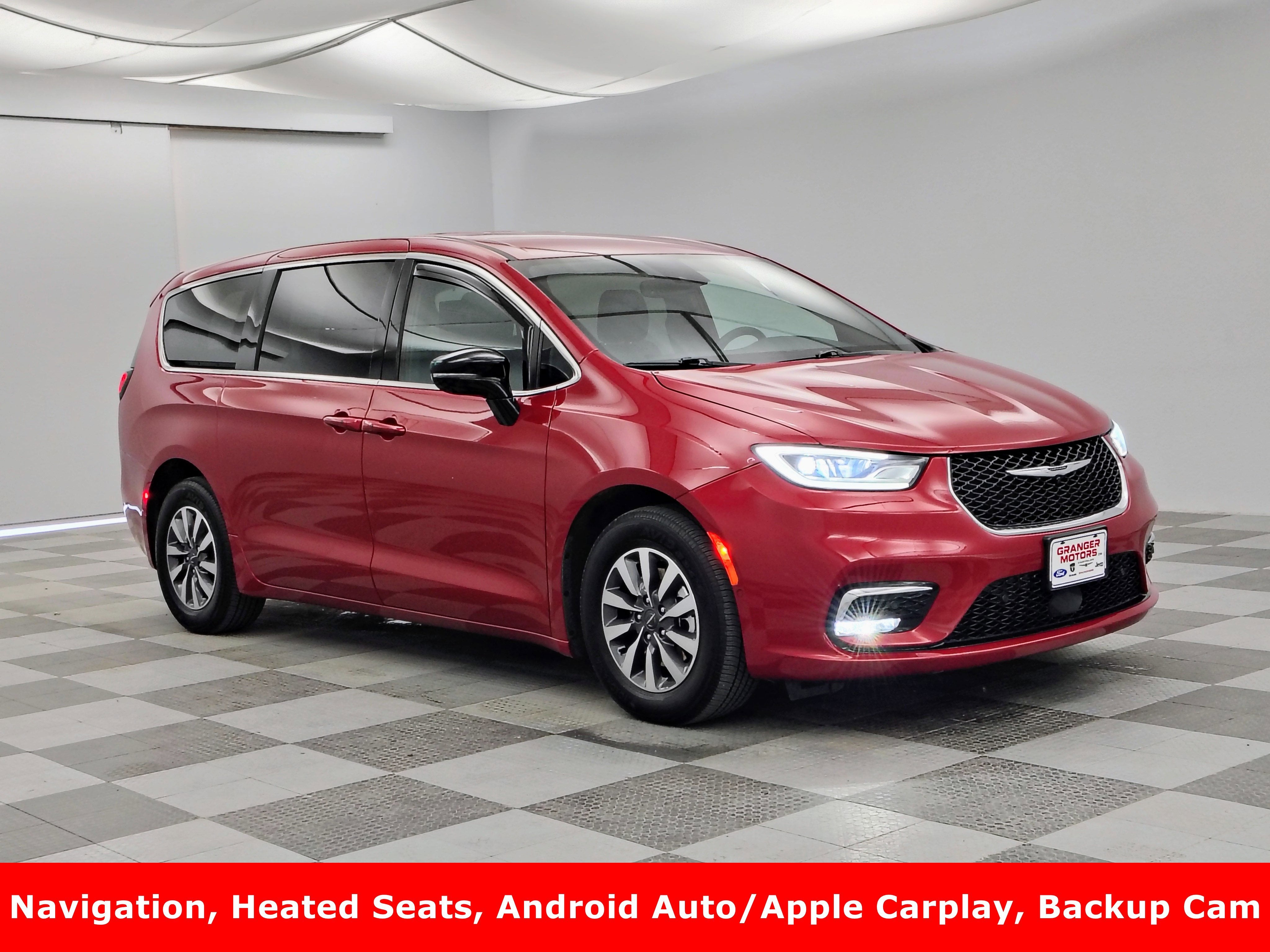 2025 Chrysler Pacifica Hybrid Select