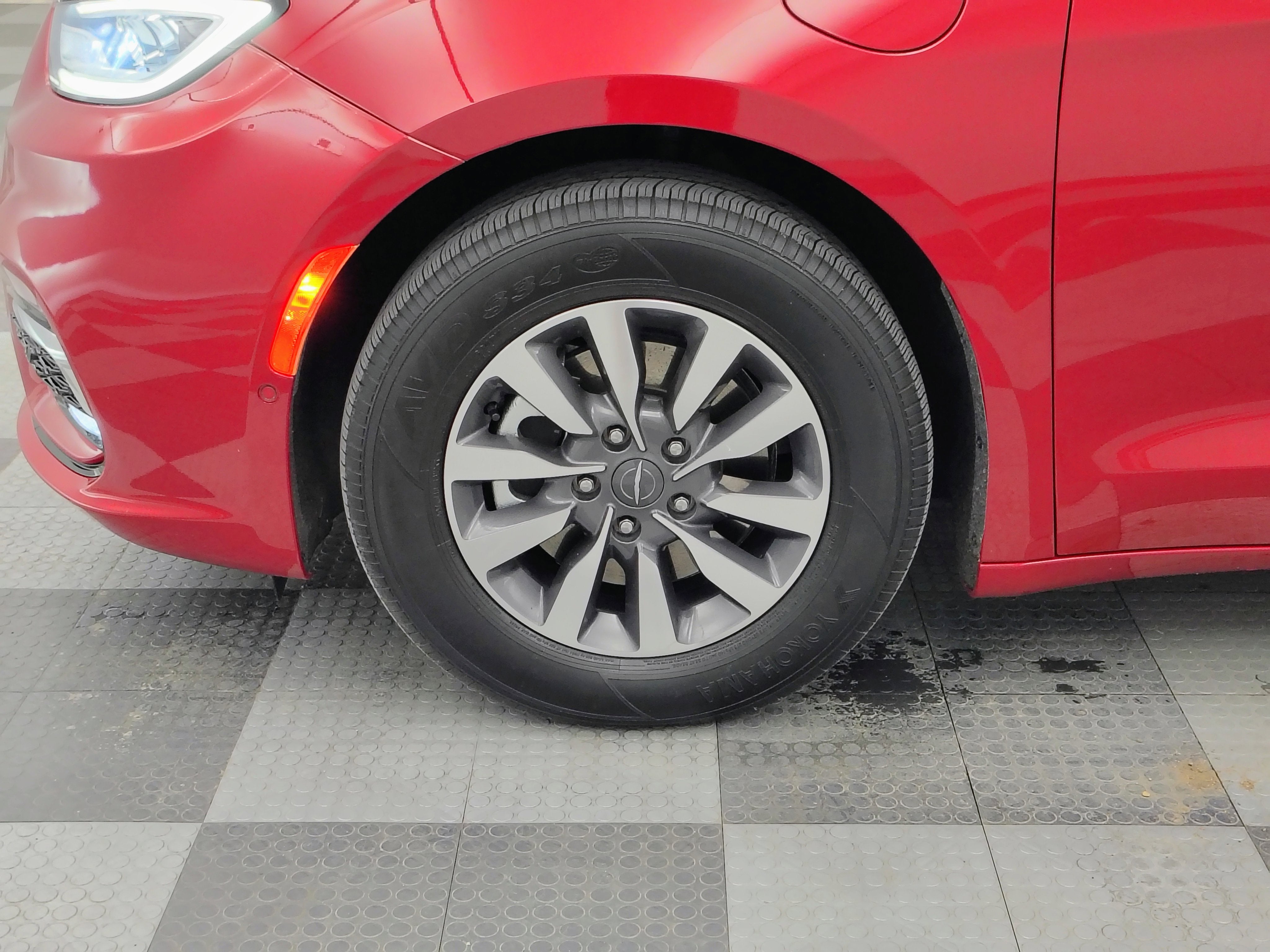 2025 Chrysler Pacifica Hybrid Select