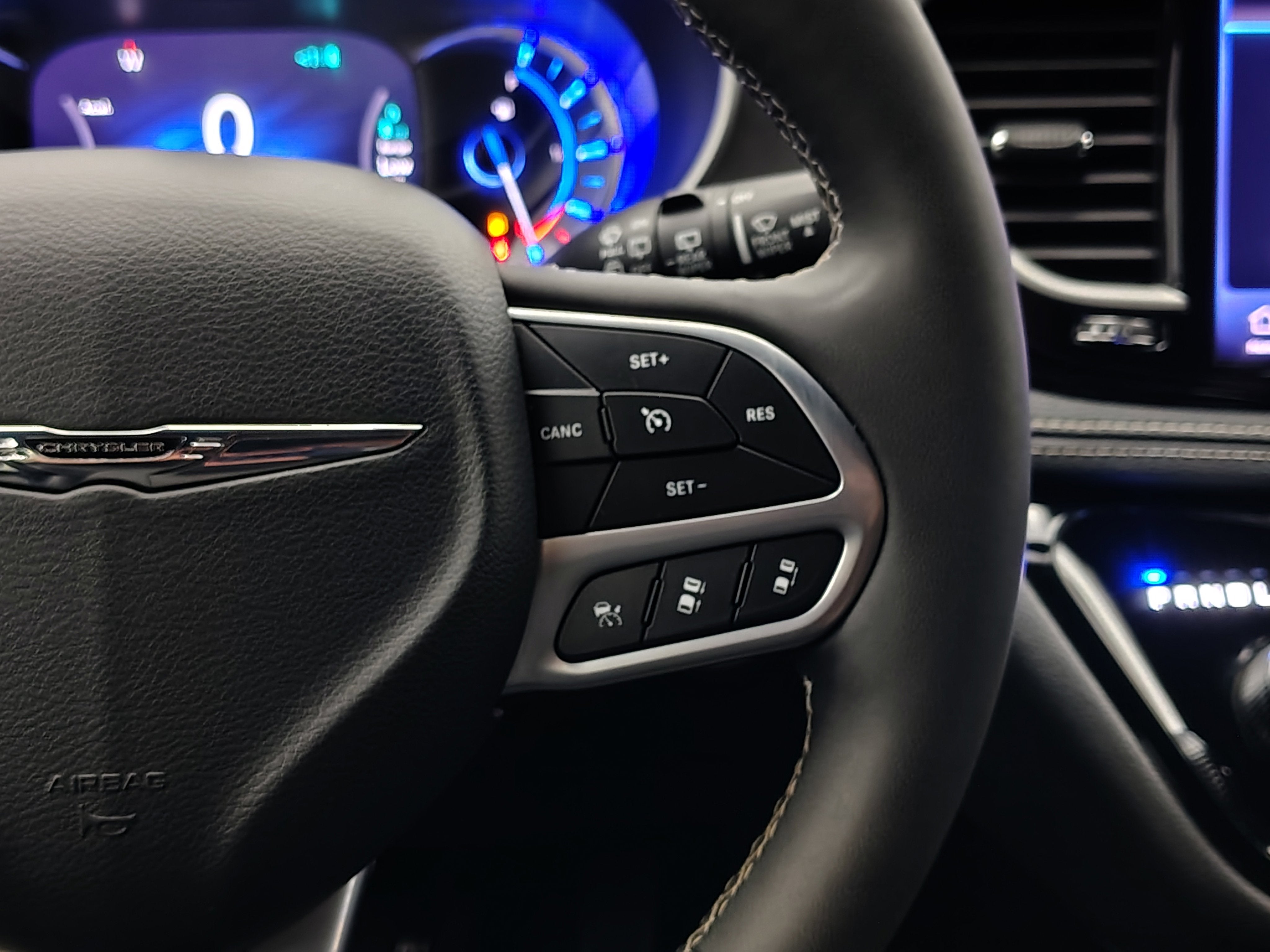 2025 Chrysler Pacifica Hybrid Select