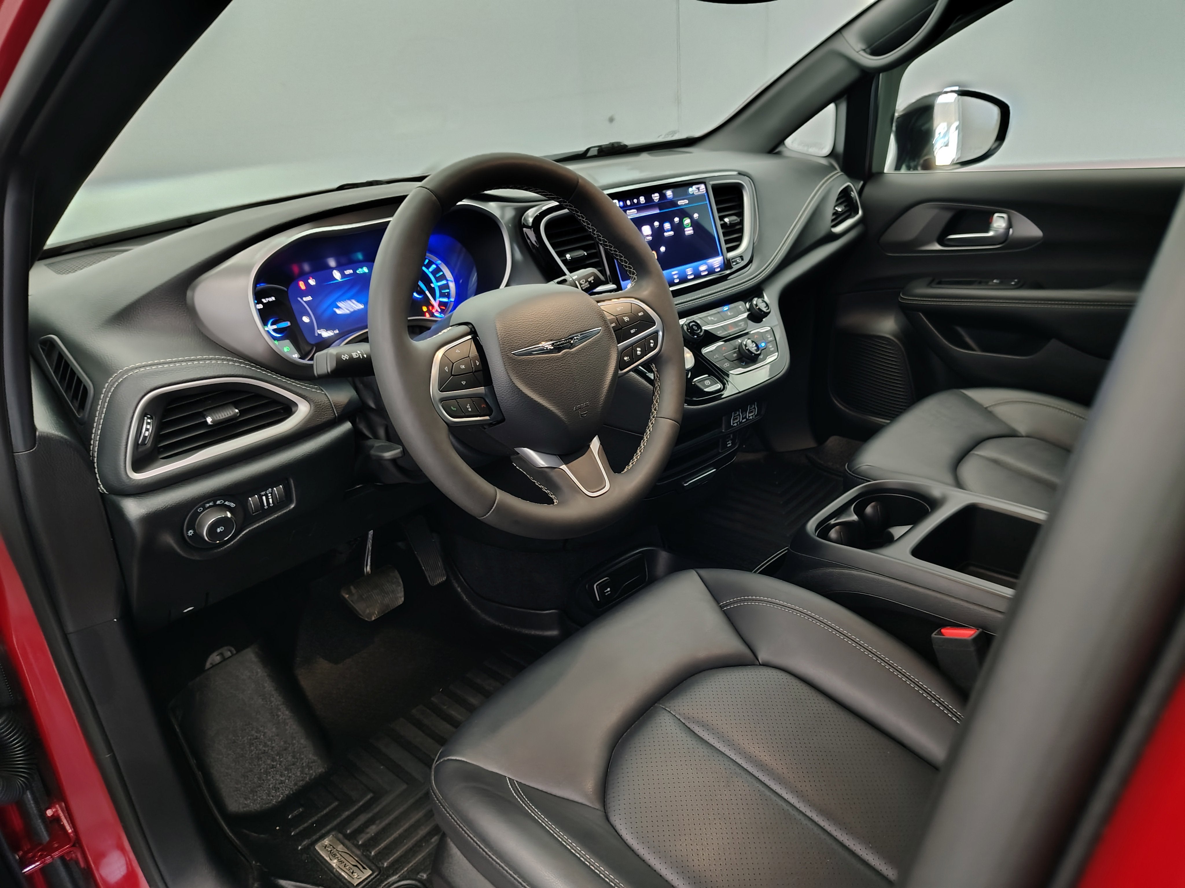 2025 Chrysler Pacifica Hybrid Select