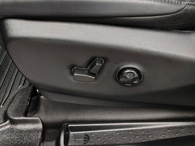 2025 Chrysler Pacifica Hybrid Select