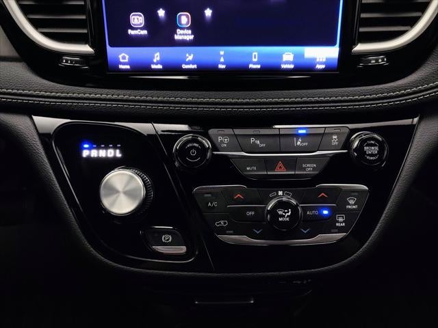 2025 Chrysler Pacifica Hybrid Select