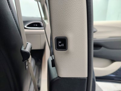 2024 Chrysler Pacifica Touring L AWD