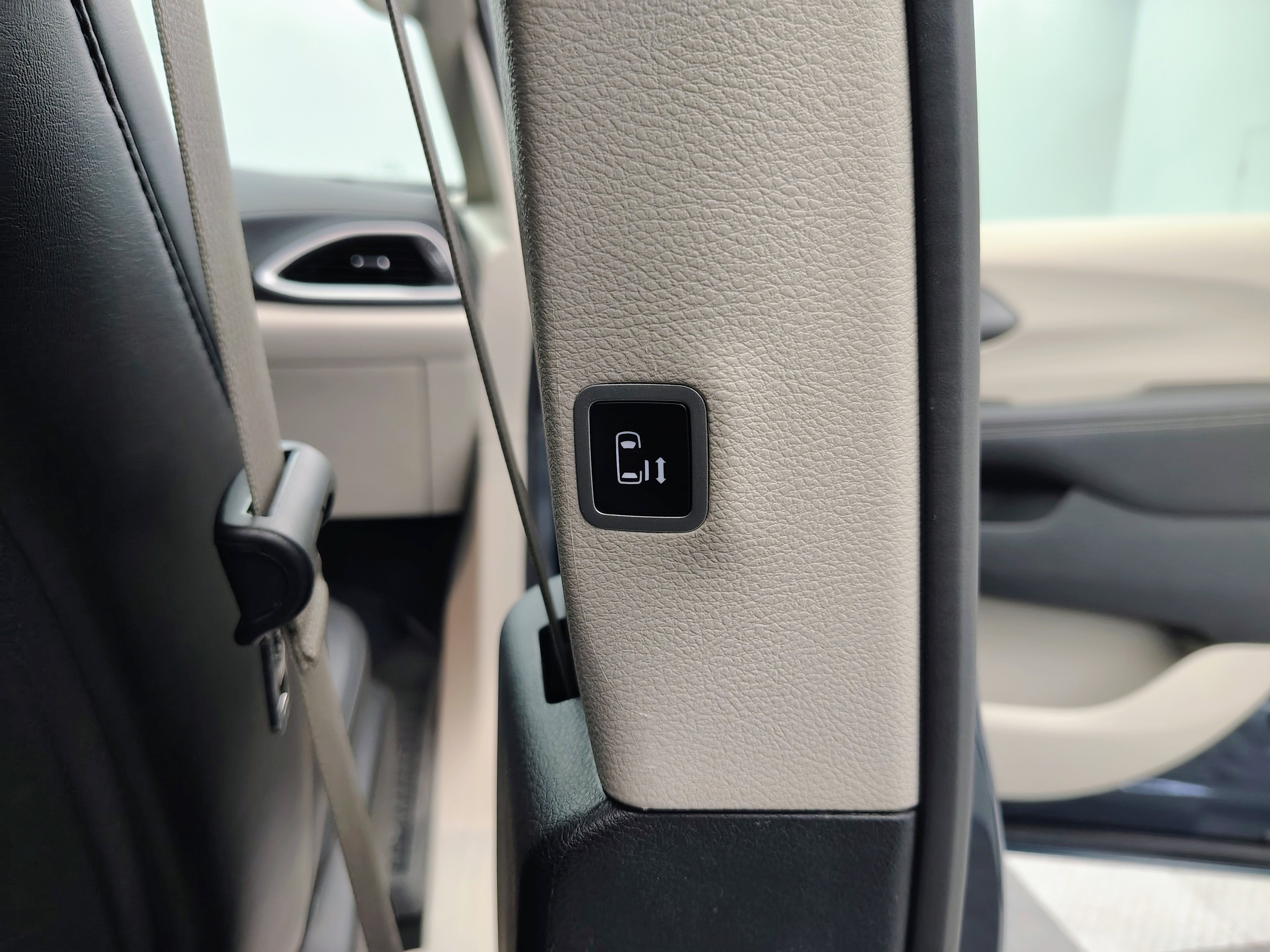 2024 Chrysler Pacifica Touring L AWD