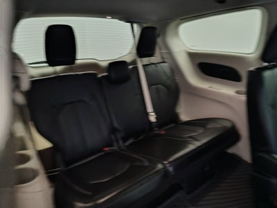 2024 Chrysler Pacifica Touring L AWD