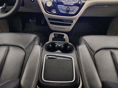 2024 Chrysler Pacifica Touring L AWD
