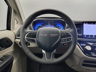 2024 Chrysler Pacifica Touring L AWD