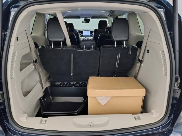 2024 Chrysler Pacifica Touring L AWD