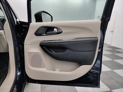 2024 Chrysler Pacifica Touring L AWD
