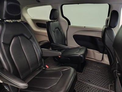 2024 Chrysler Pacifica Touring L AWD