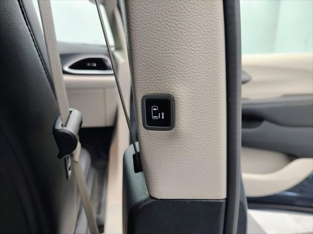 2024 Chrysler Pacifica Touring L AWD