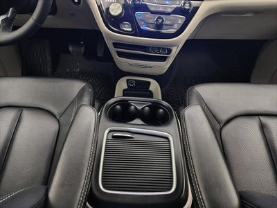 2024 Chrysler Pacifica Touring L AWD
