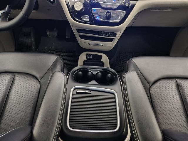 2024 Chrysler Pacifica Touring L AWD