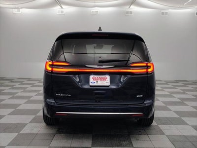 2024 Chrysler Pacifica Touring L AWD