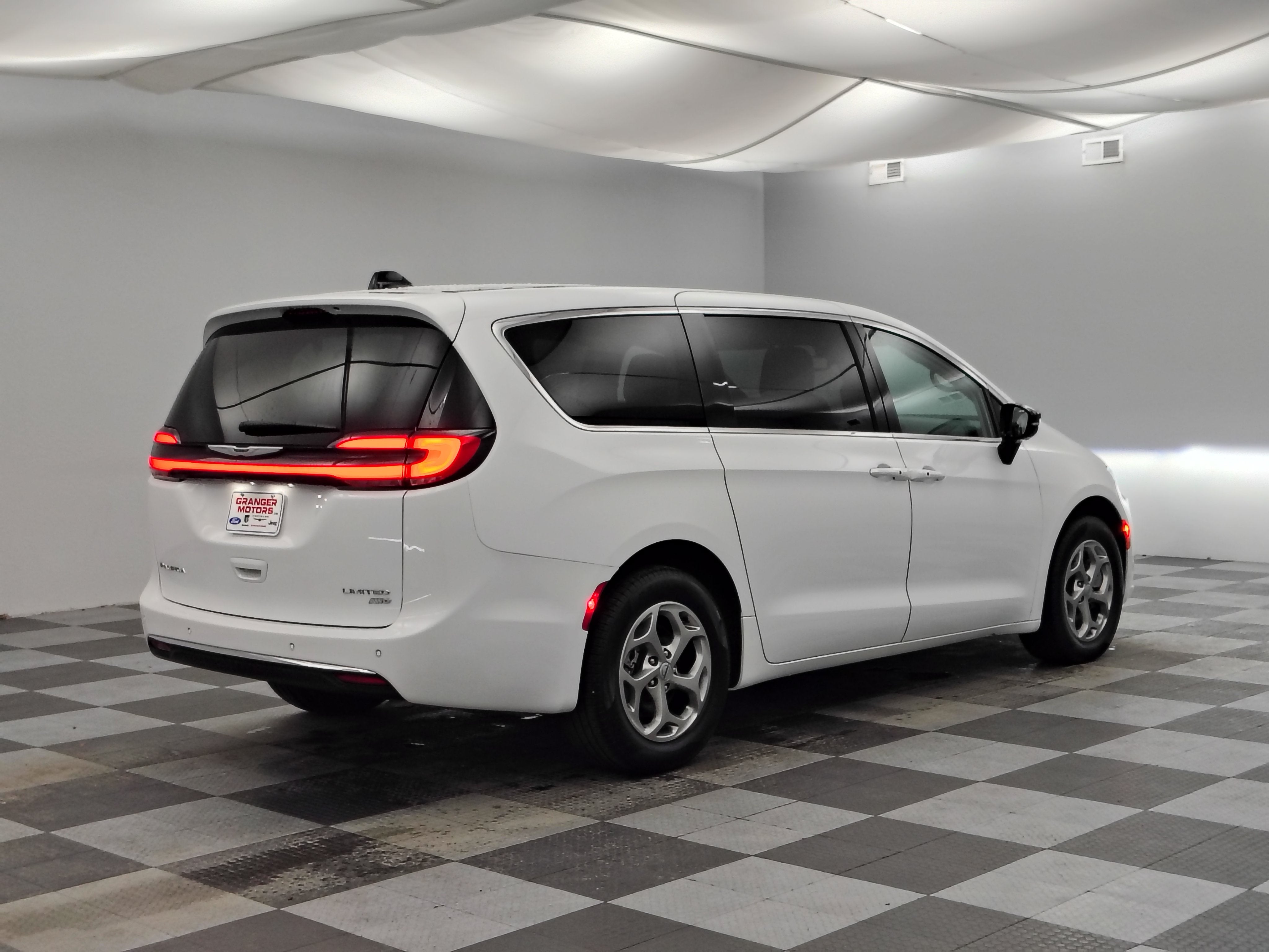 2024 Chrysler Pacifica Limited