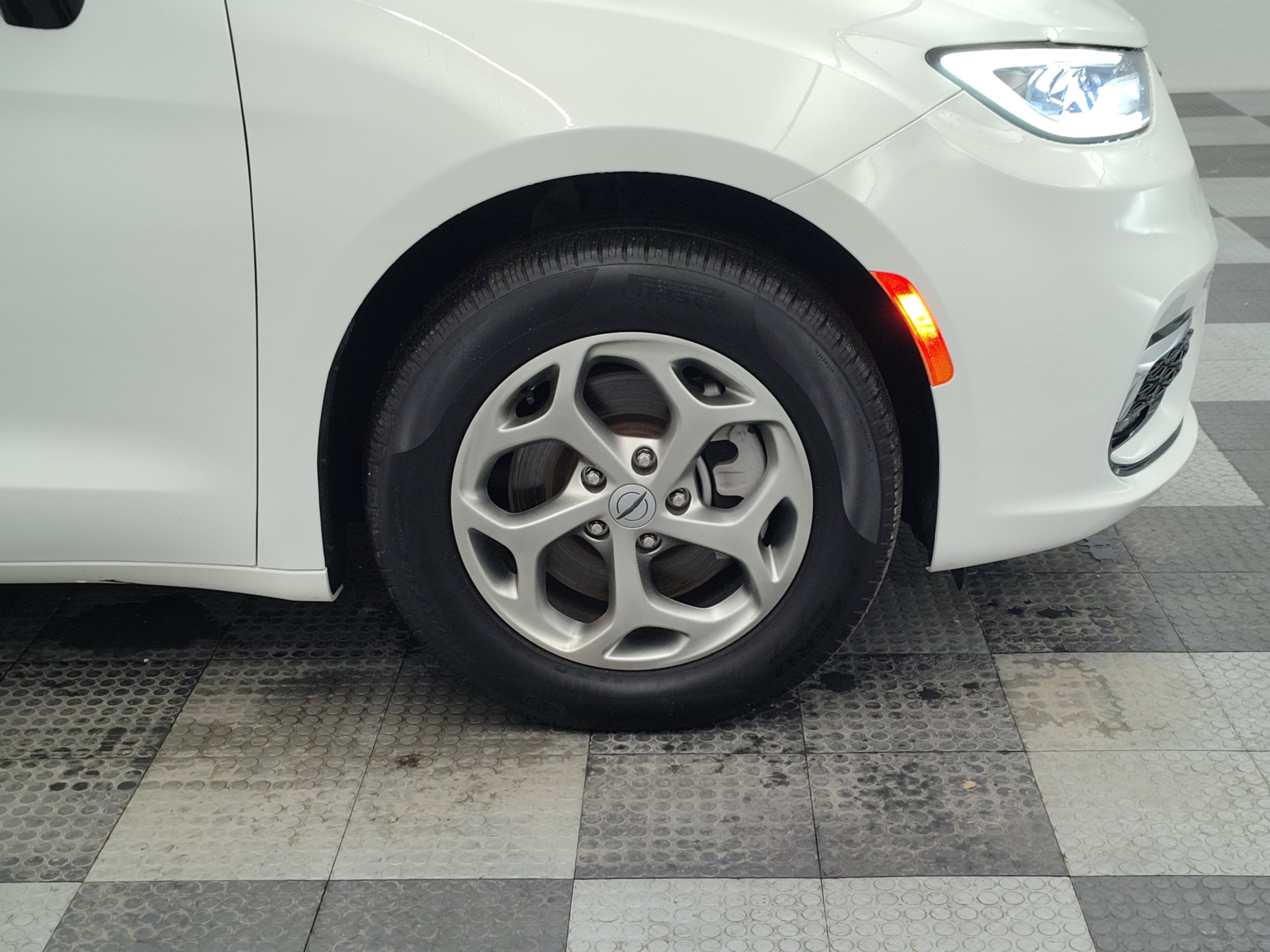 2024 Chrysler Pacifica Limited