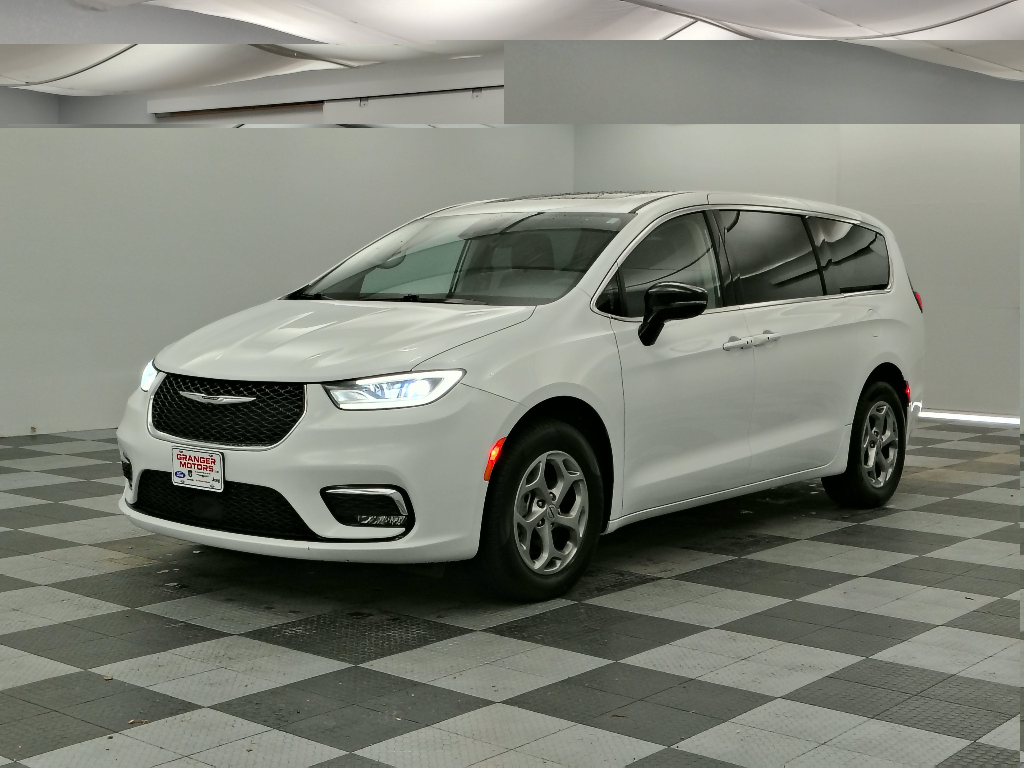 2024 Chrysler Pacifica Limited