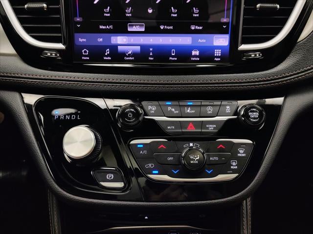 2024 Chrysler Pacifica Pinnacle