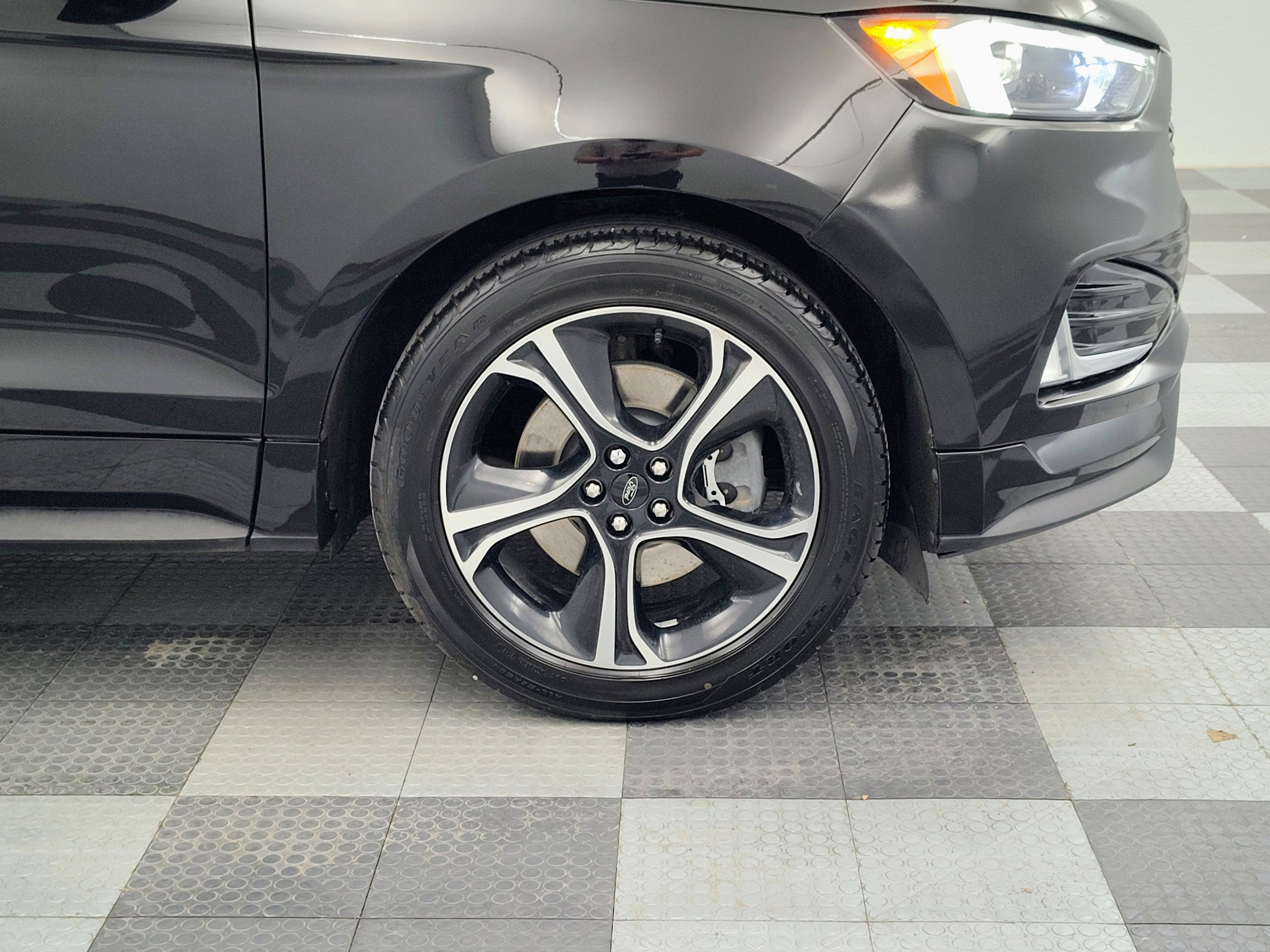 2019 Ford Edge ST