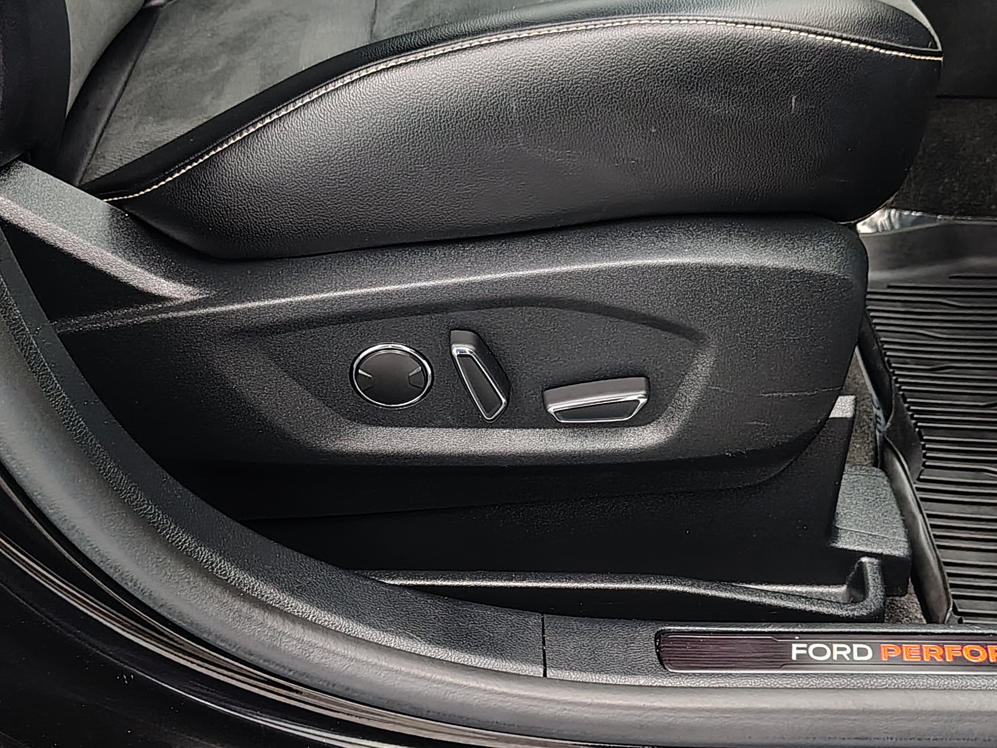 2019 Ford Edge ST