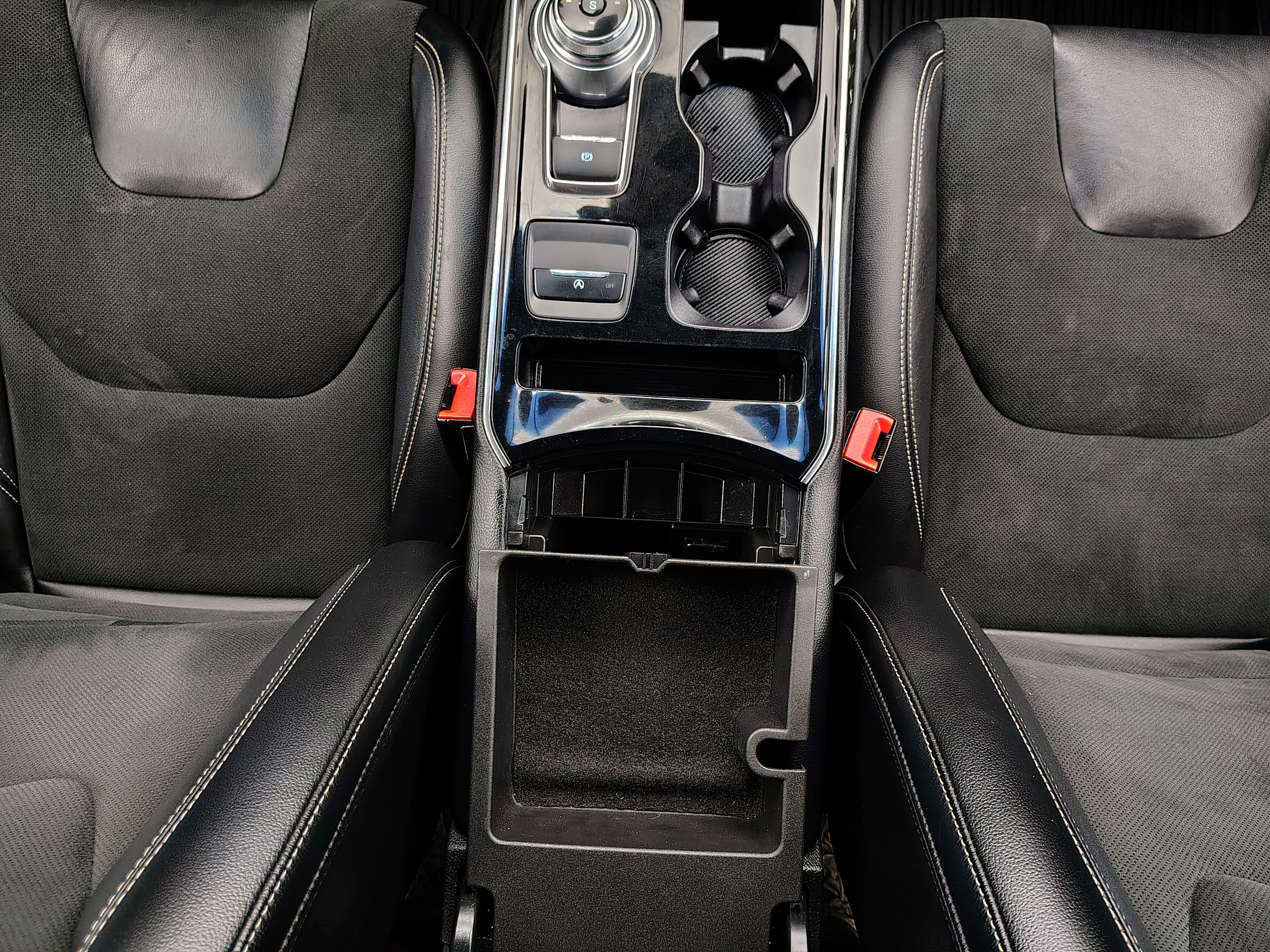 2019 Ford Edge ST