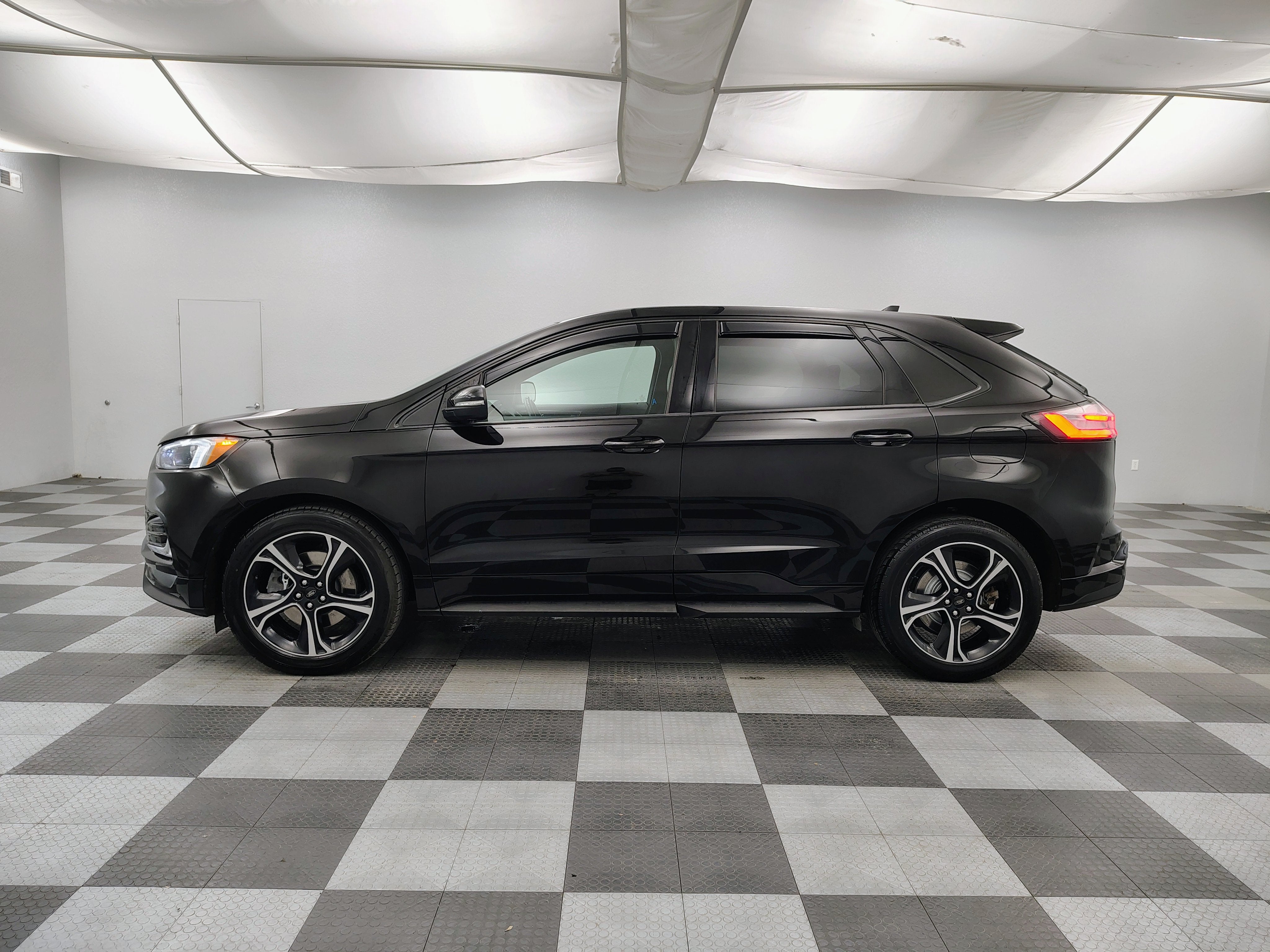 2019 Ford Edge ST