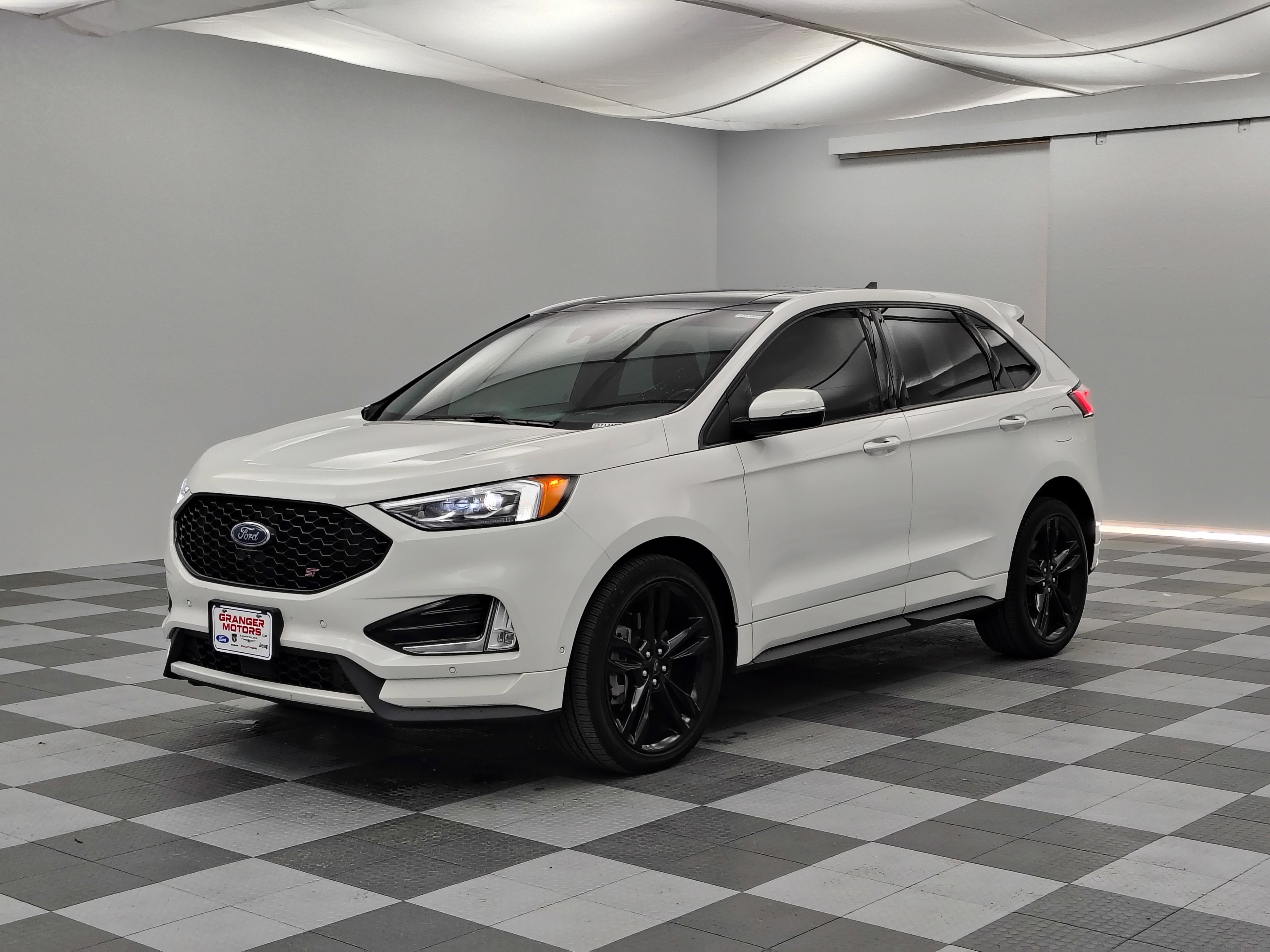2022 Ford Edge ST