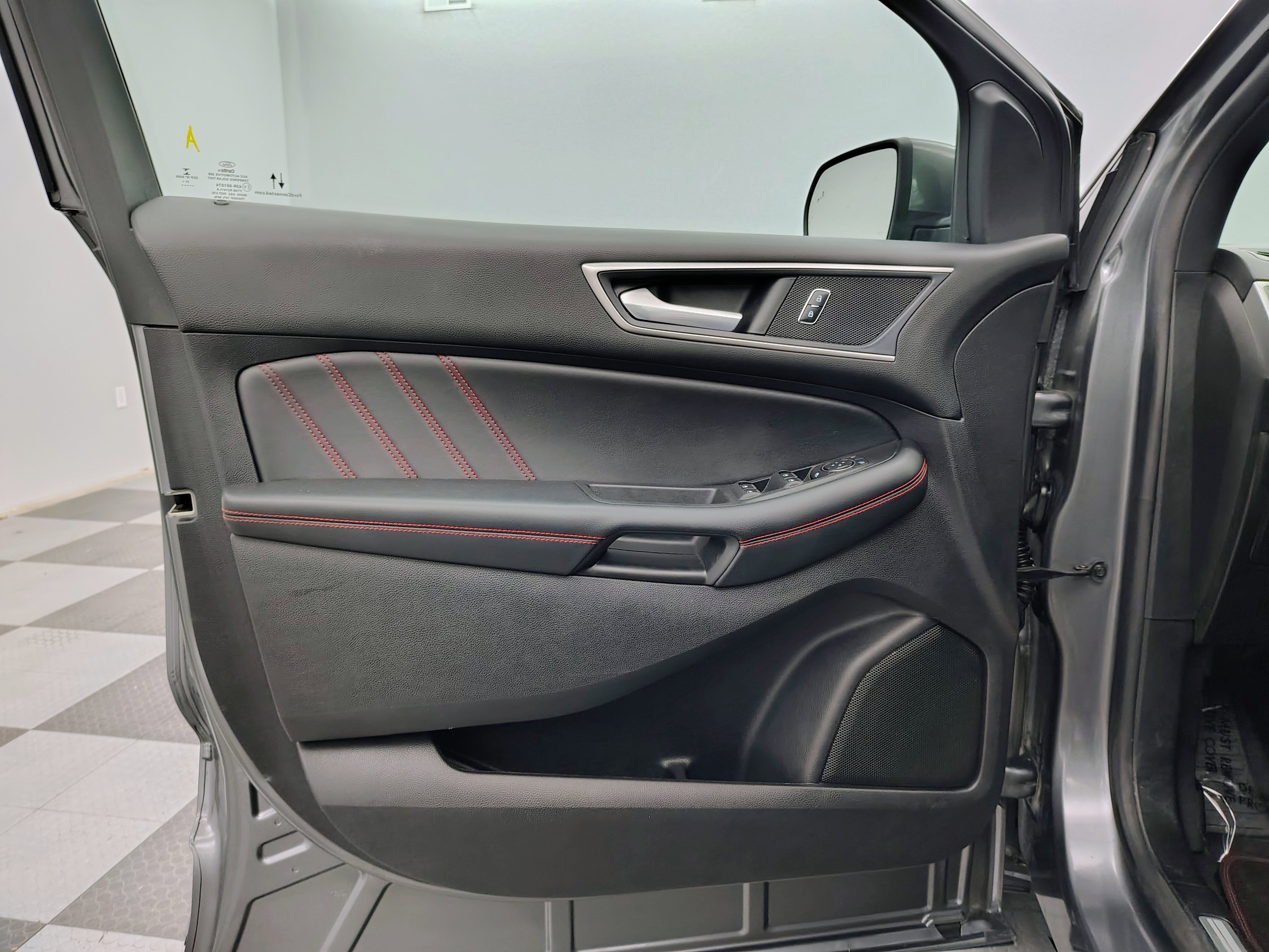 2022 Ford Edge ST-Line
