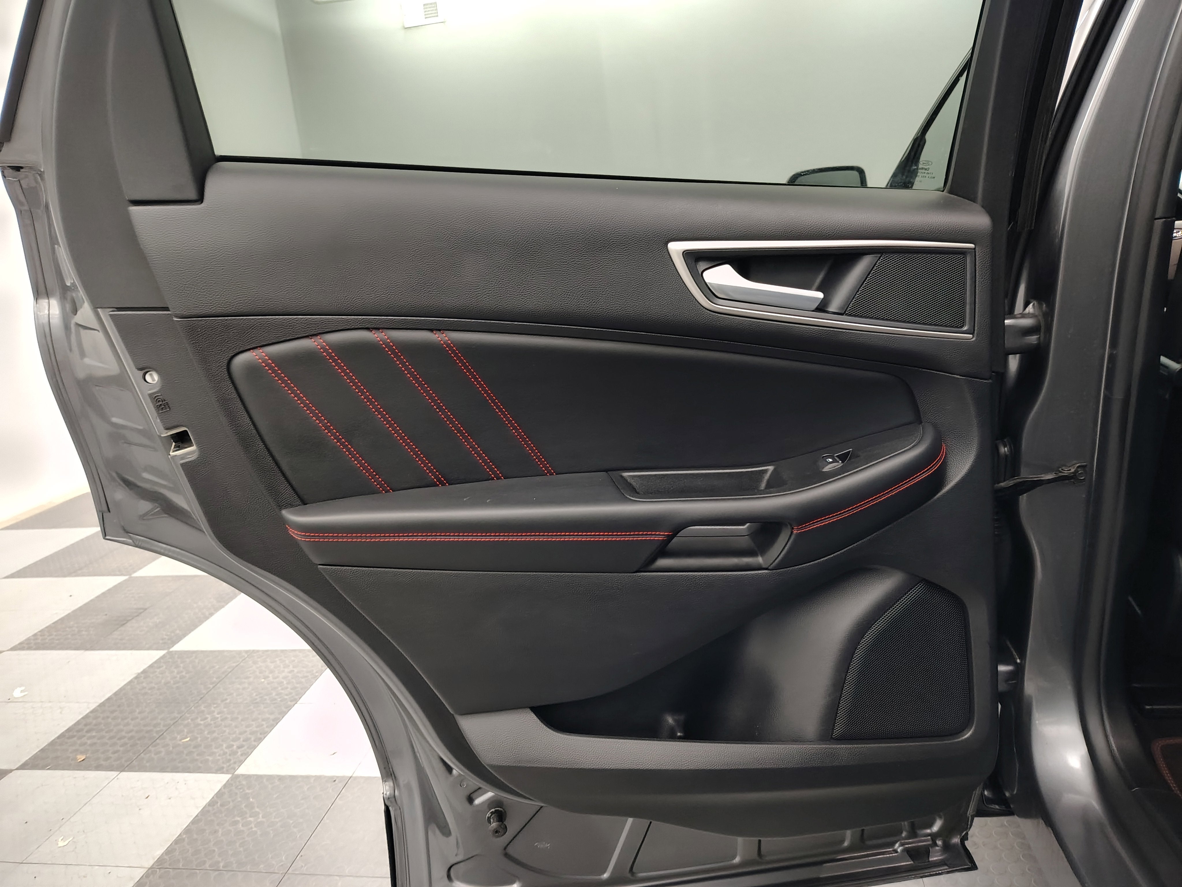2022 Ford Edge ST-Line