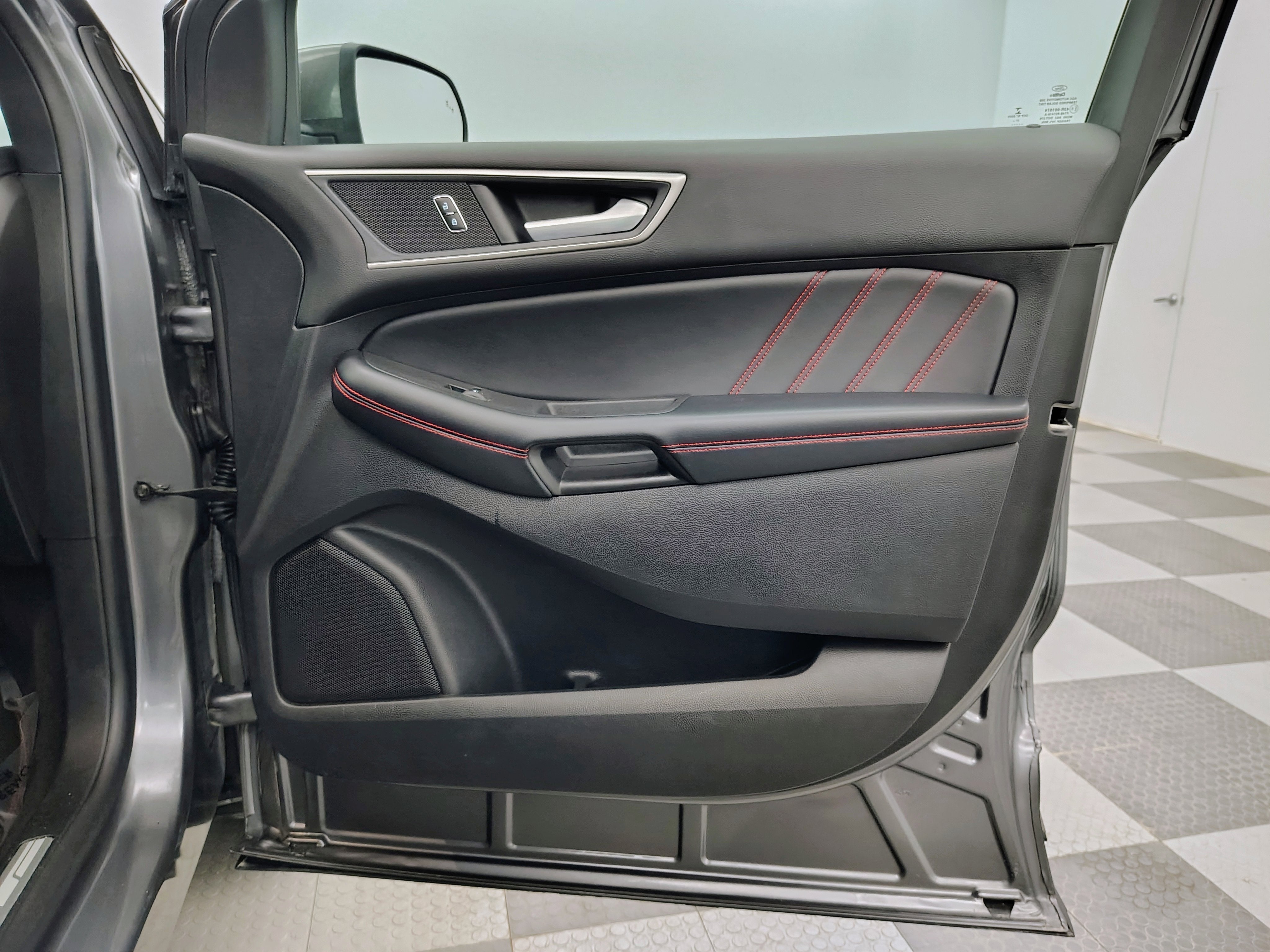 2022 Ford Edge ST-Line