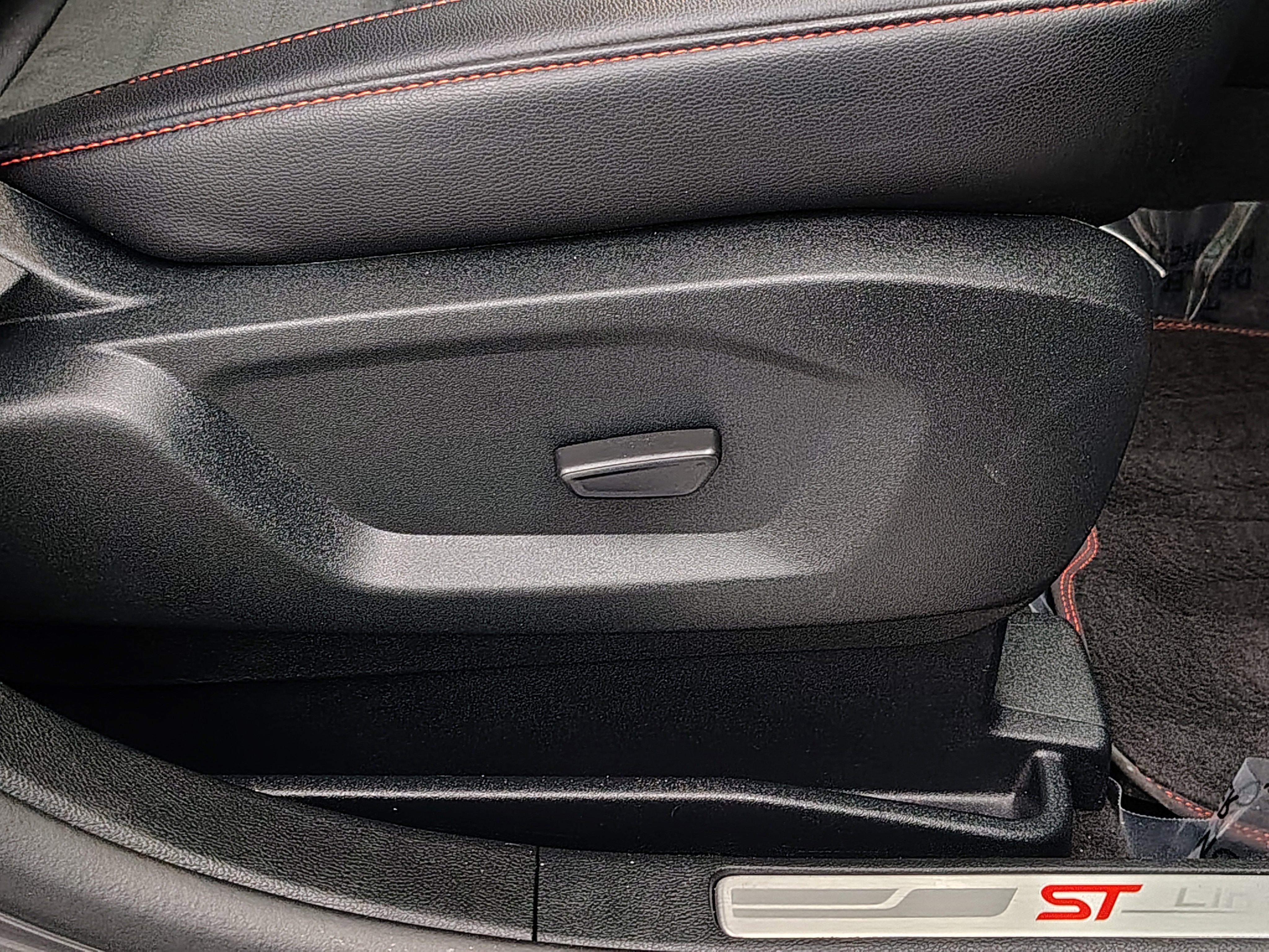 2022 Ford Edge ST-Line