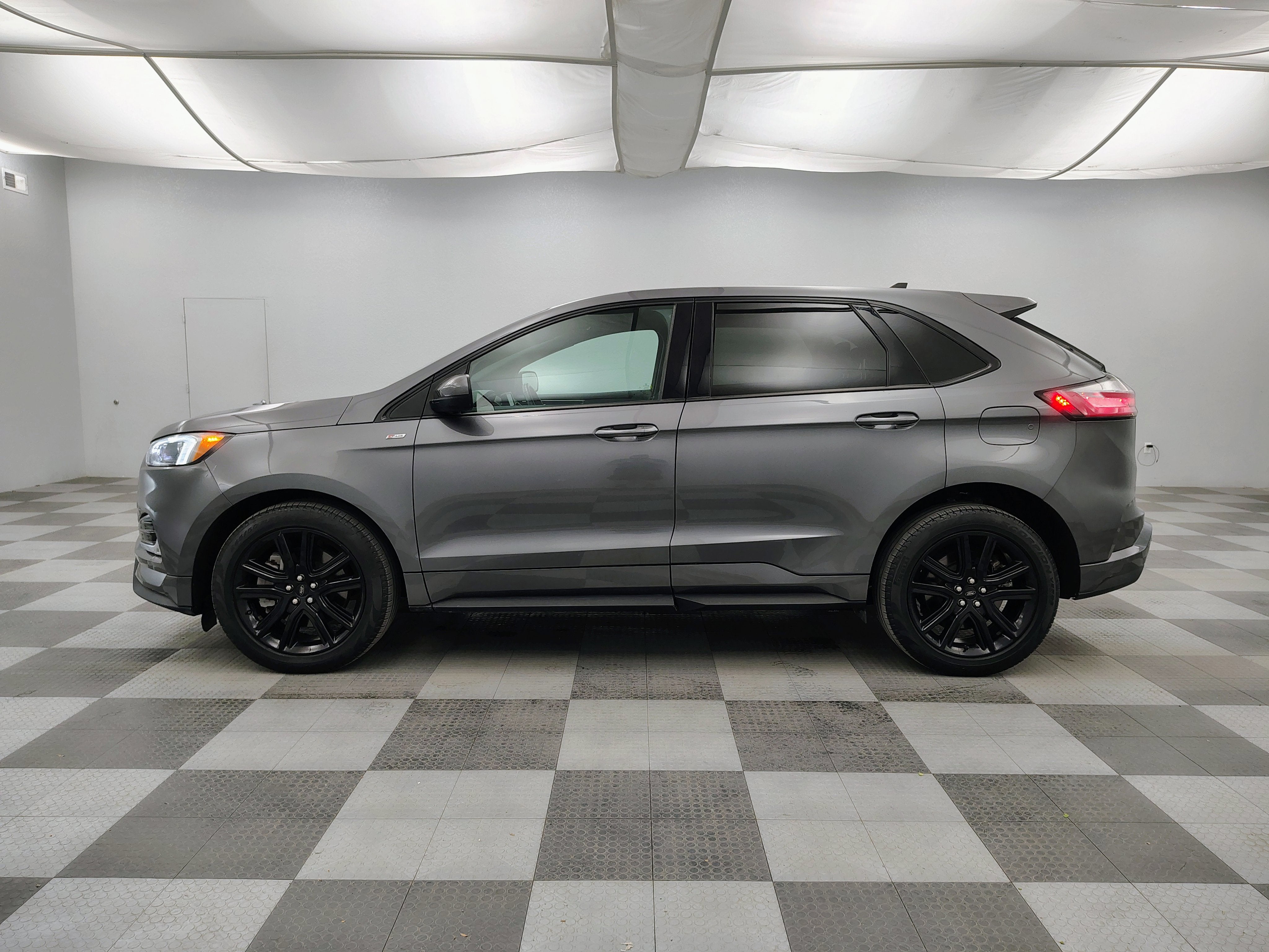 2022 Ford Edge ST-Line
