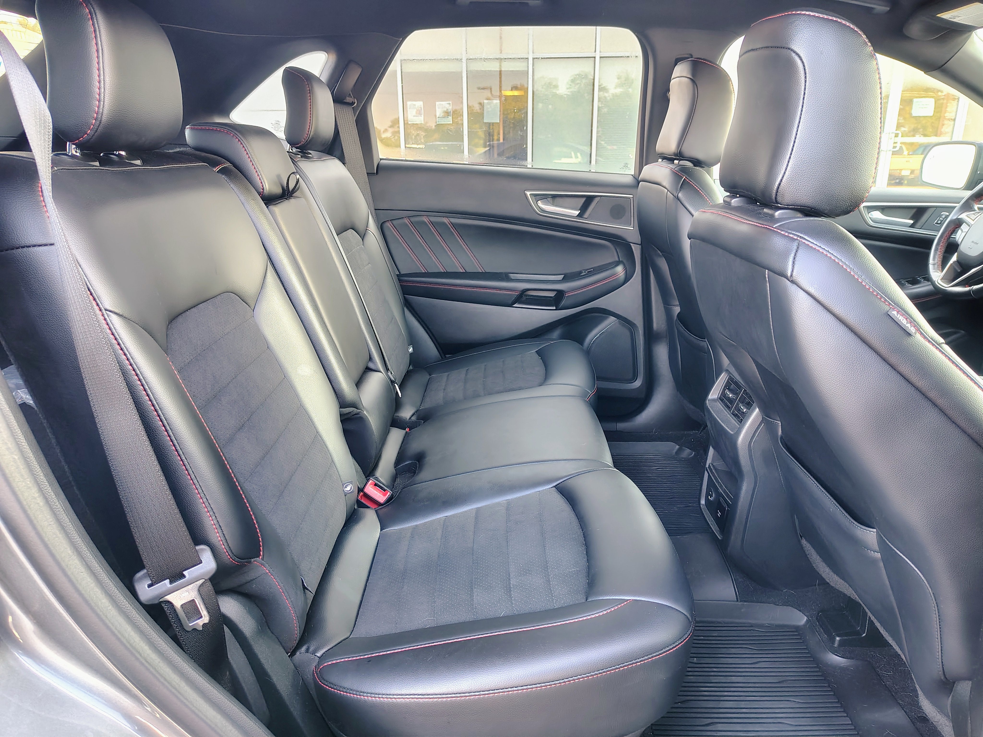 2022 Ford Edge ST-Line